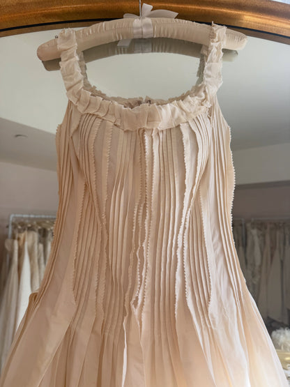 Pleated Bodice Ruffle Hem Wedding Dress