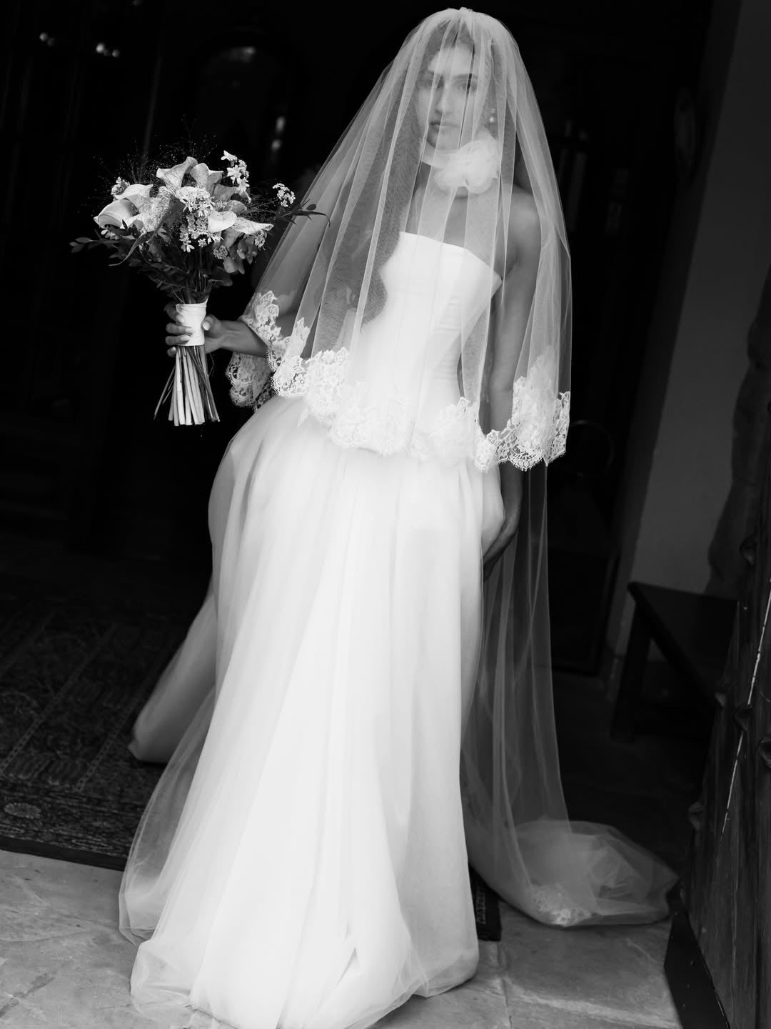 Strapless Corset Tulle Ball Gown Wedding Dress