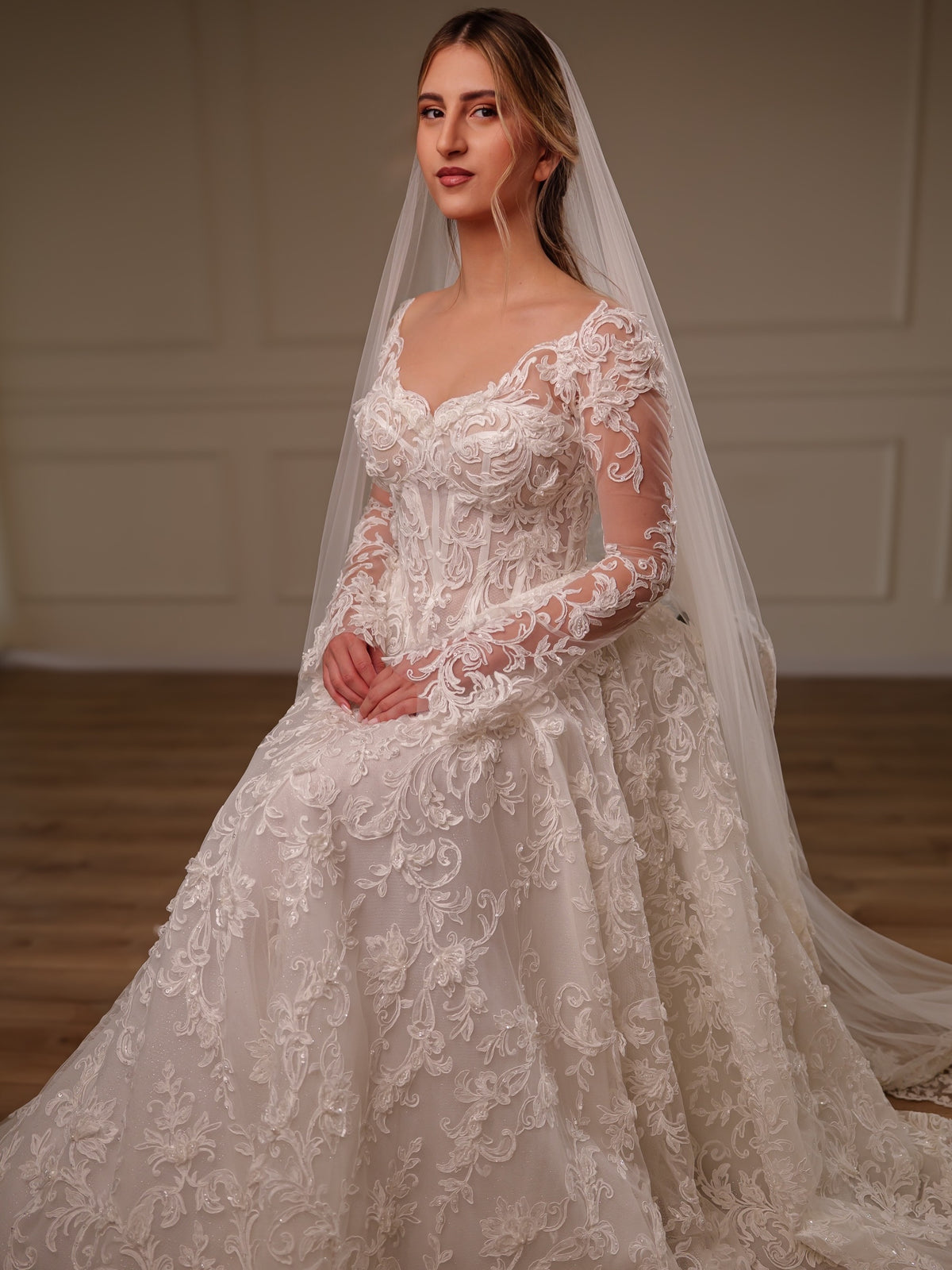 Lace Applique A-Line Wedding Dress with Sleeves