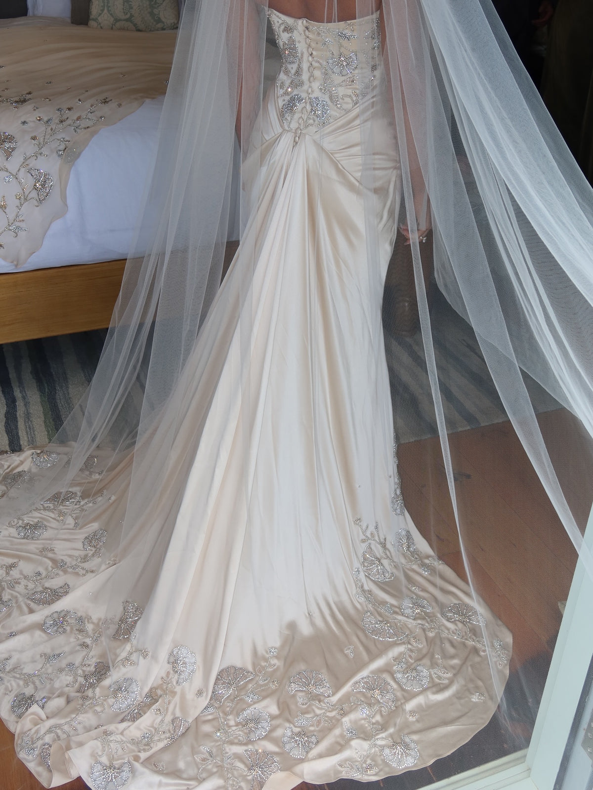 Embellished Strapless Trumpet Wedding Dress