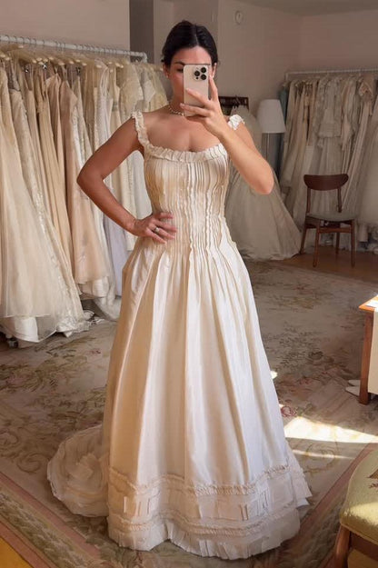 Pleated Bodice Ruffle Hem Wedding Dress