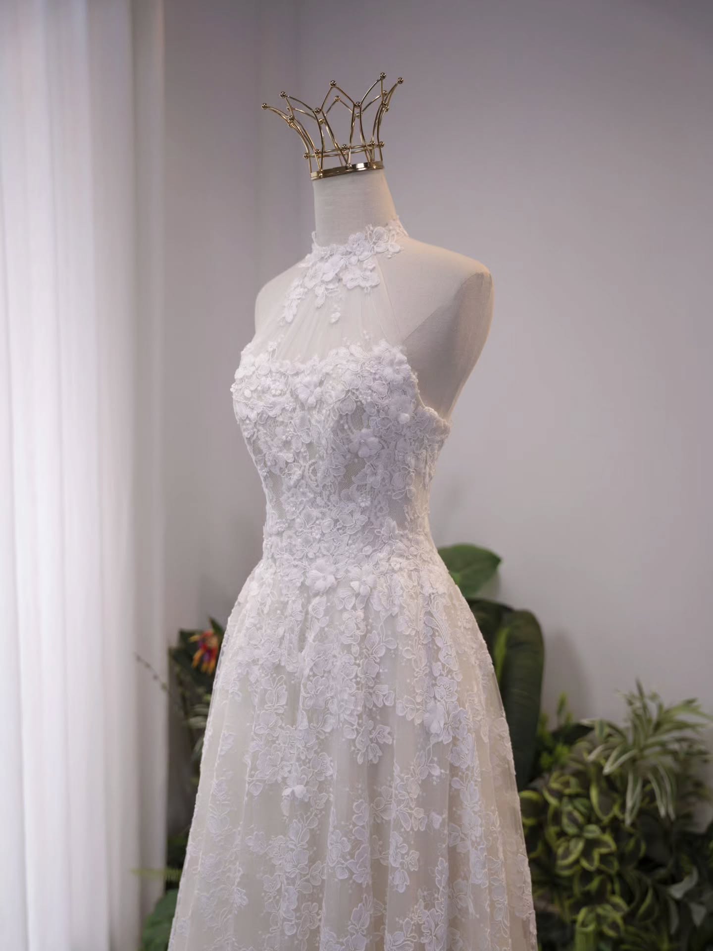 Halter Neck Floral Lace A-Line Wedding Dress