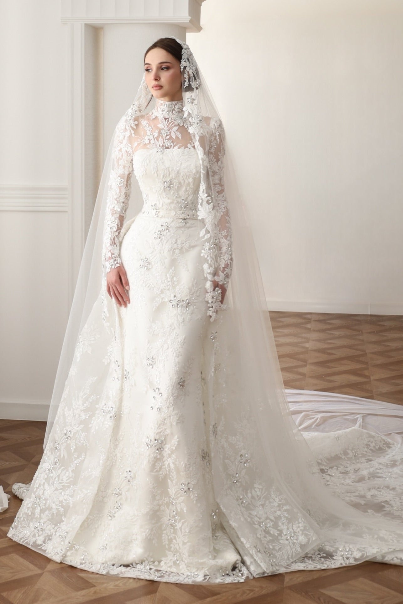 High Neck Lace Long Sleeve Wedding Dress with Train