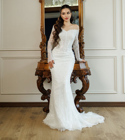 Off-the-Shoulder Lace Mermaid Wedding Dress