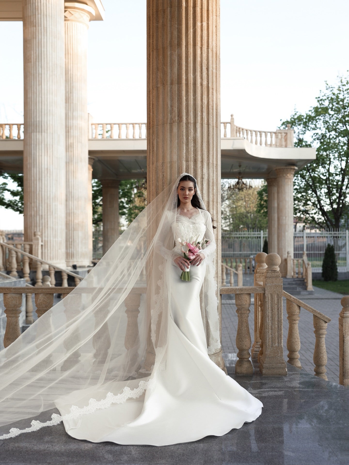 Long Sleeve Lace Corset Satin Trumpet Wedding Dress