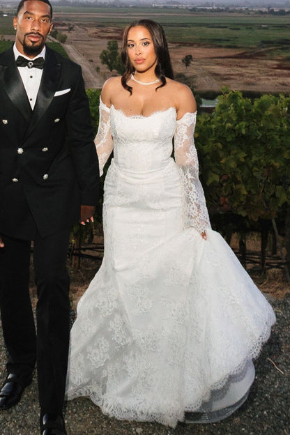 Off-Shoulder Lace Mermaid Wedding Dress with Train