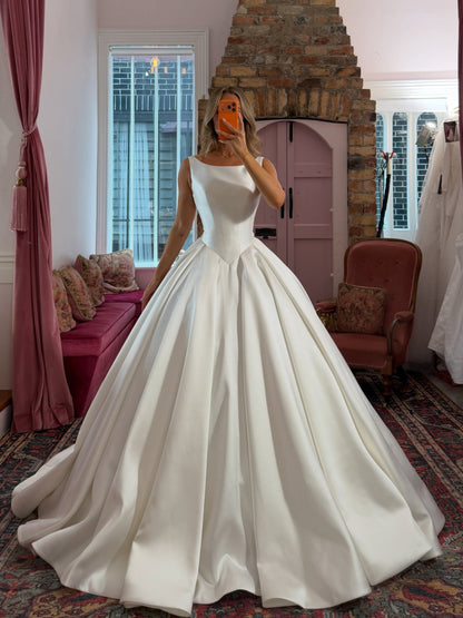 Sleeveless Square Neck Satin Ball Gown Wedding Dress