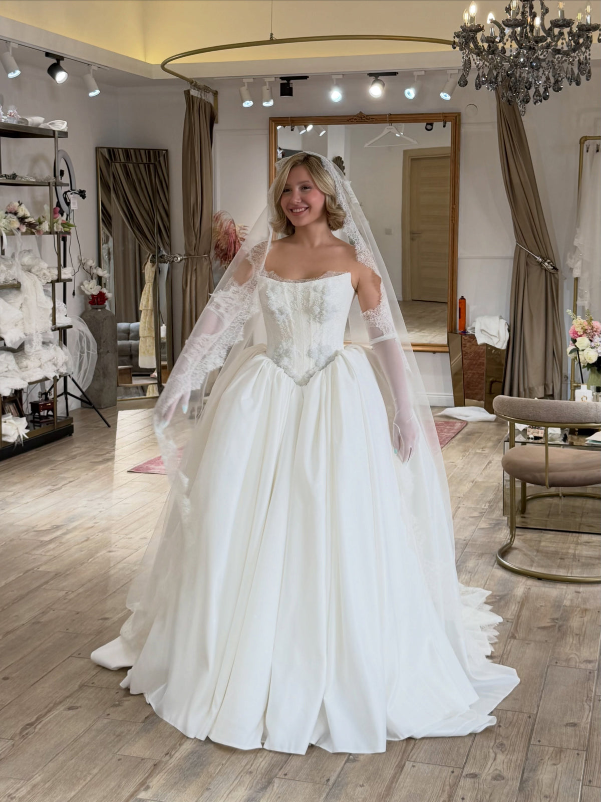 Corset Ball Gown Wedding Dress with Basqued Waist