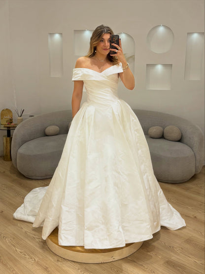 Off-The-Shoulder Jacquard Ball Gown Wedding Dress