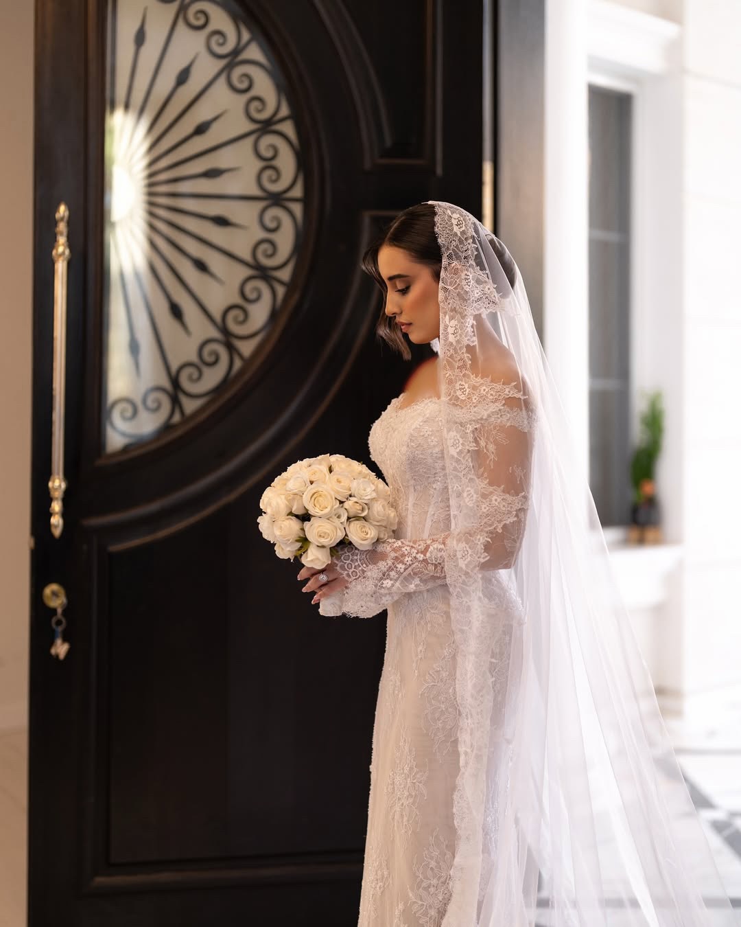 Lace Off-the-Shoulder Mermaid Wedding Dress