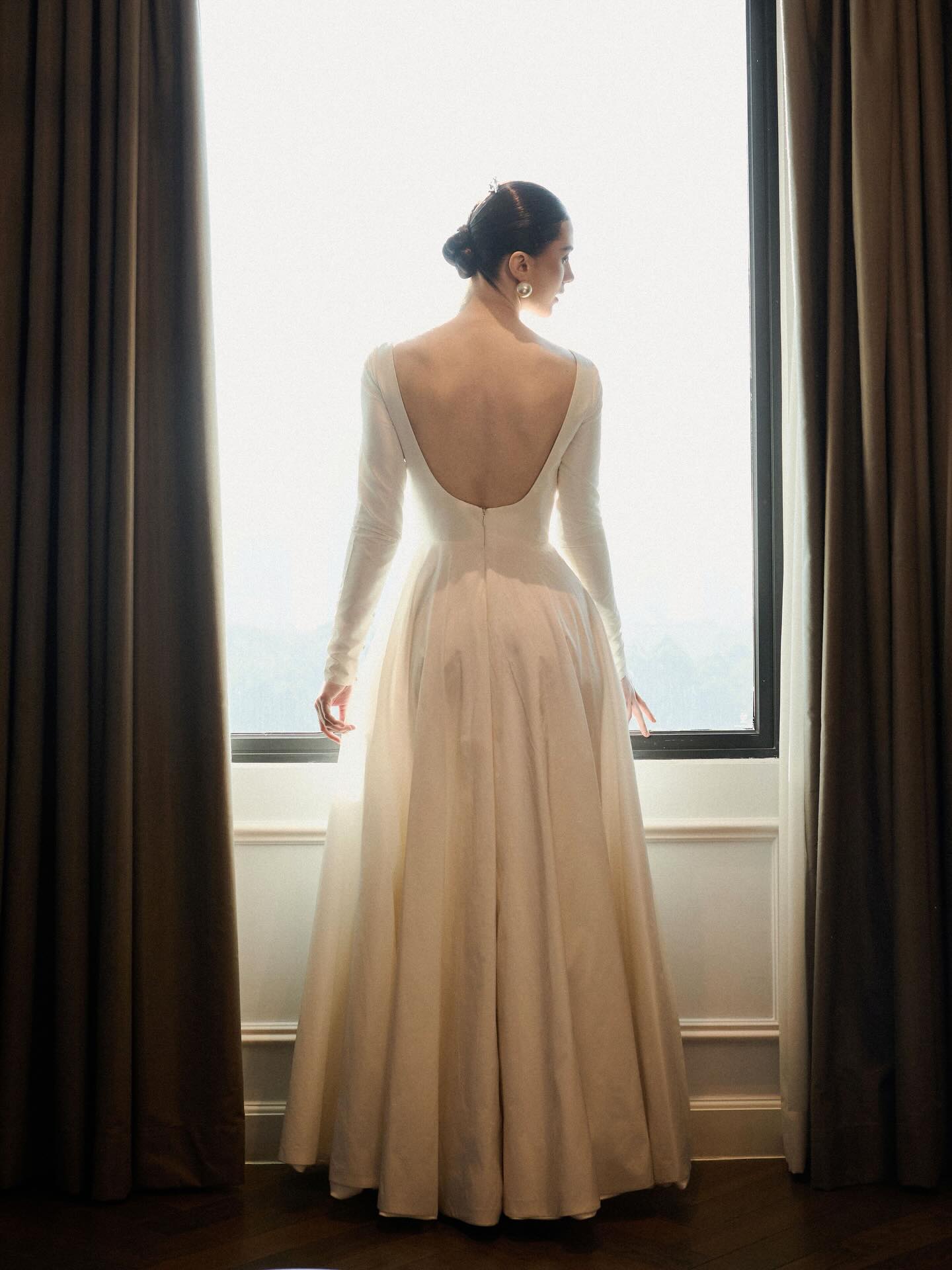 Minimalist Bateau Neck Long Sleeve A-Line Wedding Dress