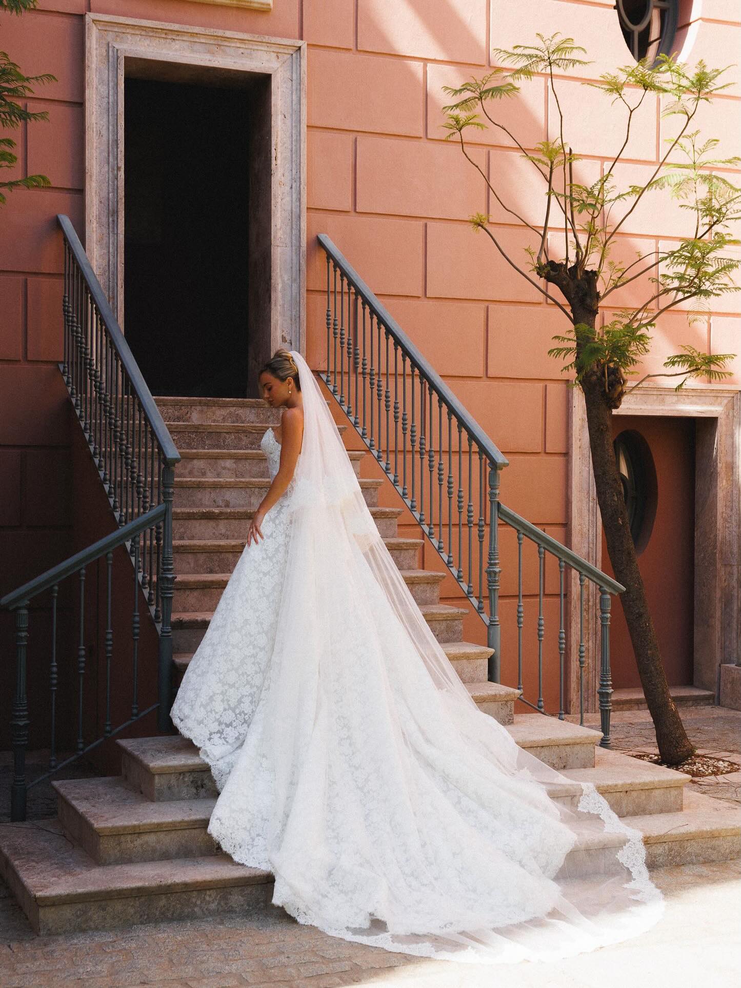 Strapless Sweetheart Lace A-Line Wedding Dress