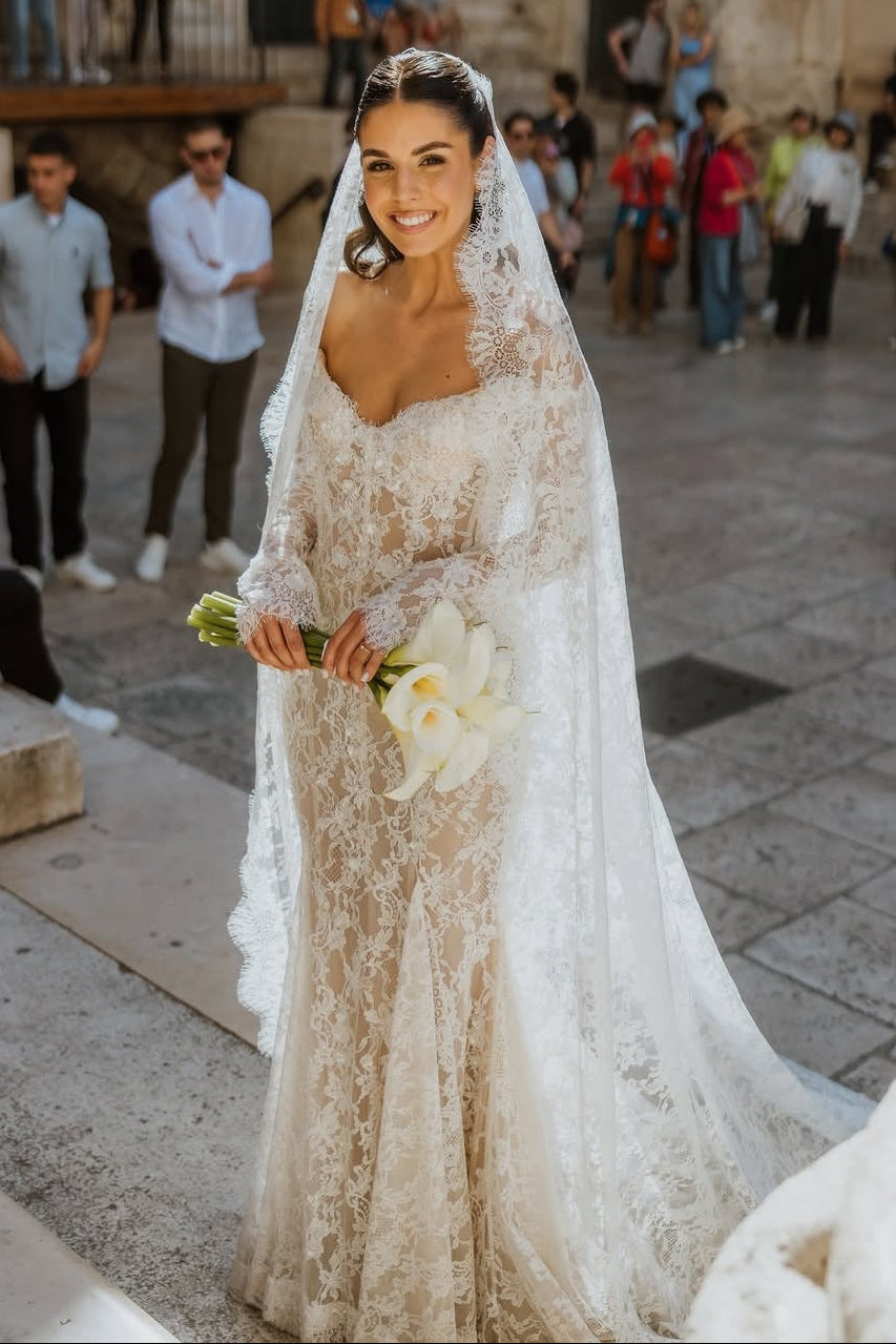 Off-the-Shoulder Lace Mermaid Wedding Dress