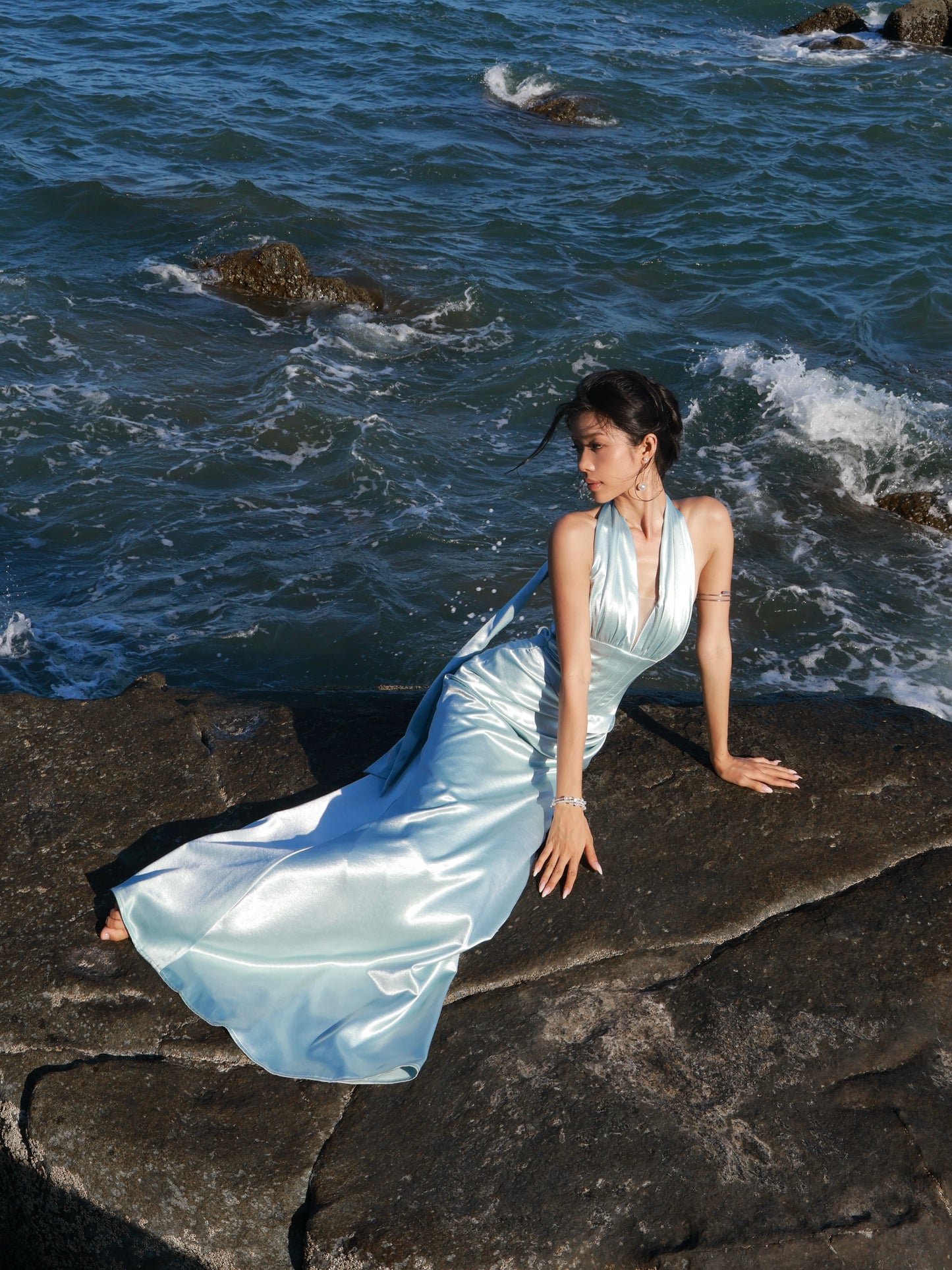 Halter Neck Satin Mermaid Evening Gown