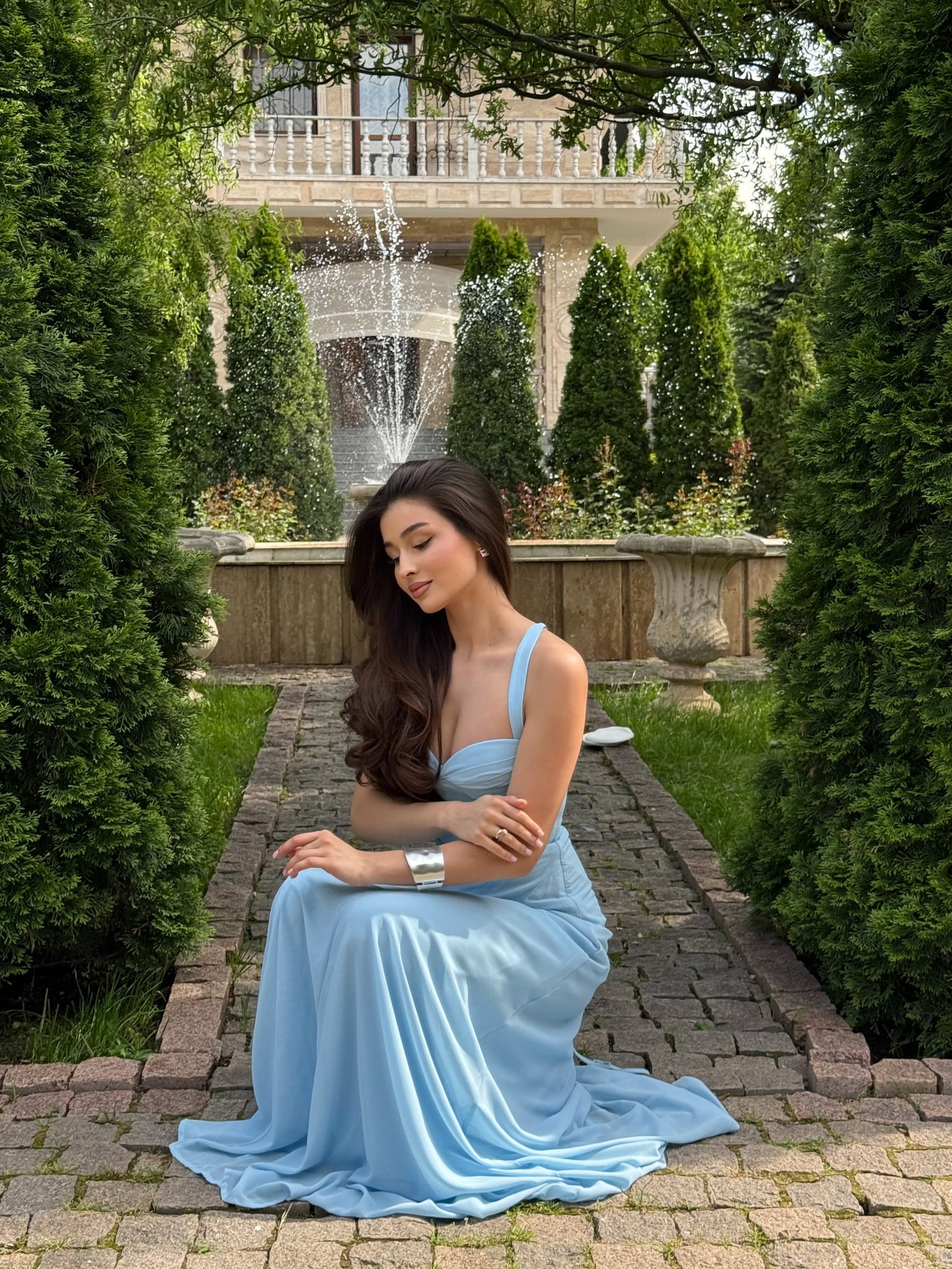 Sweetheart Neckline Lace-Up Corset Maxi Dress