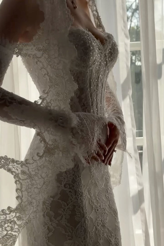 Long Sleeve Lace Sheath Wedding Dress with Sweetheart Neckline
