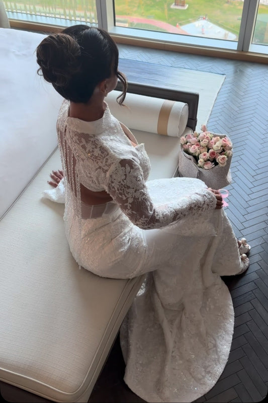 Long Sleeve Lace Mermaid Wedding Dress with Keyhole