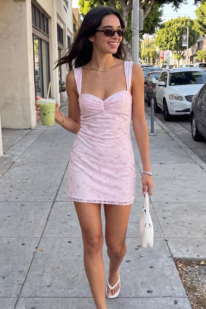 Lace Bodycon Mini Dress with Sweetheart Neckline