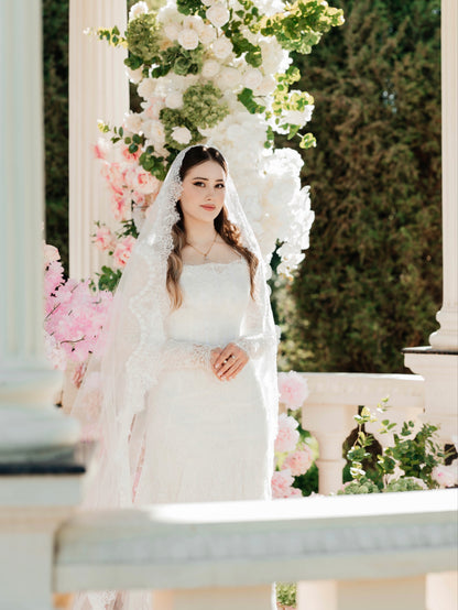 Square Neck Long Sleeve Lace Trumpet Wedding Dress
