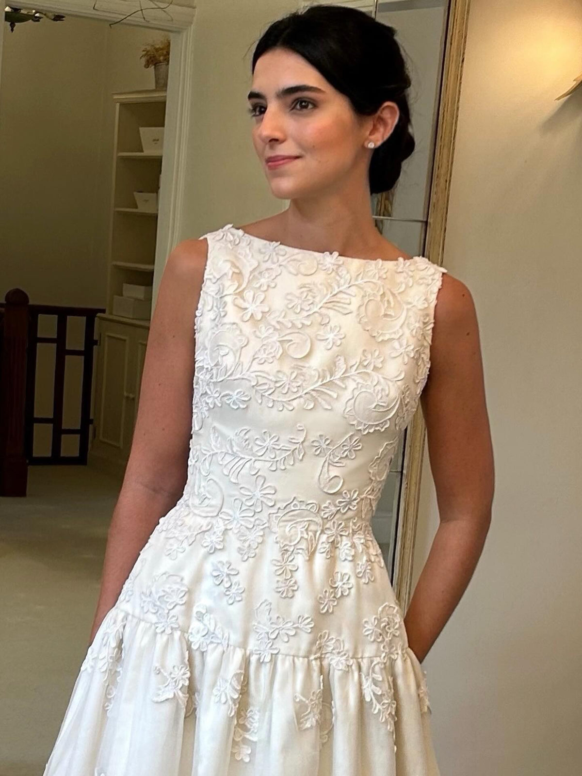 Floral Lace Bateau Drop-Waist Wedding Dress