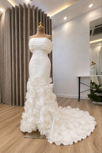 Strapless Mermaid Wedding Dress with 3D Floral Train