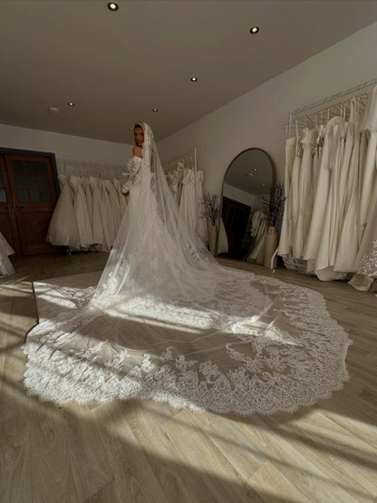 Lace Off-the-Shoulder Long Sleeve Mermaid Wedding Dress