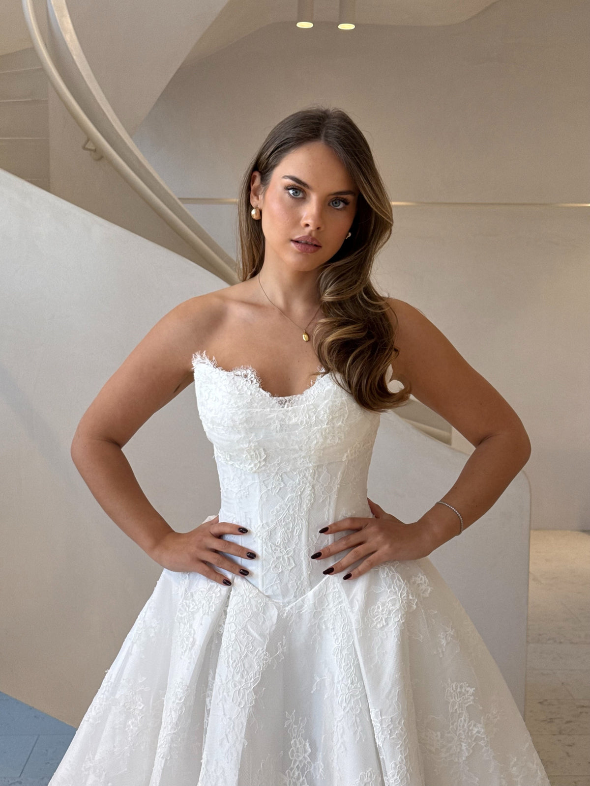 Strapless Lace Basq Waist Ball Gown Wedding Dress