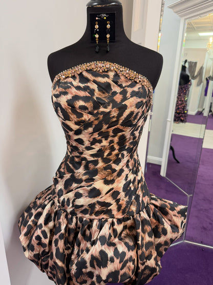 Strapless Ruched Bubble Skirt Mini Party Dress