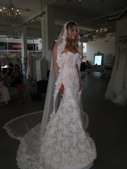 Off-the-Shoulder Long Sleeve Lace Mermaid Wedding Dress