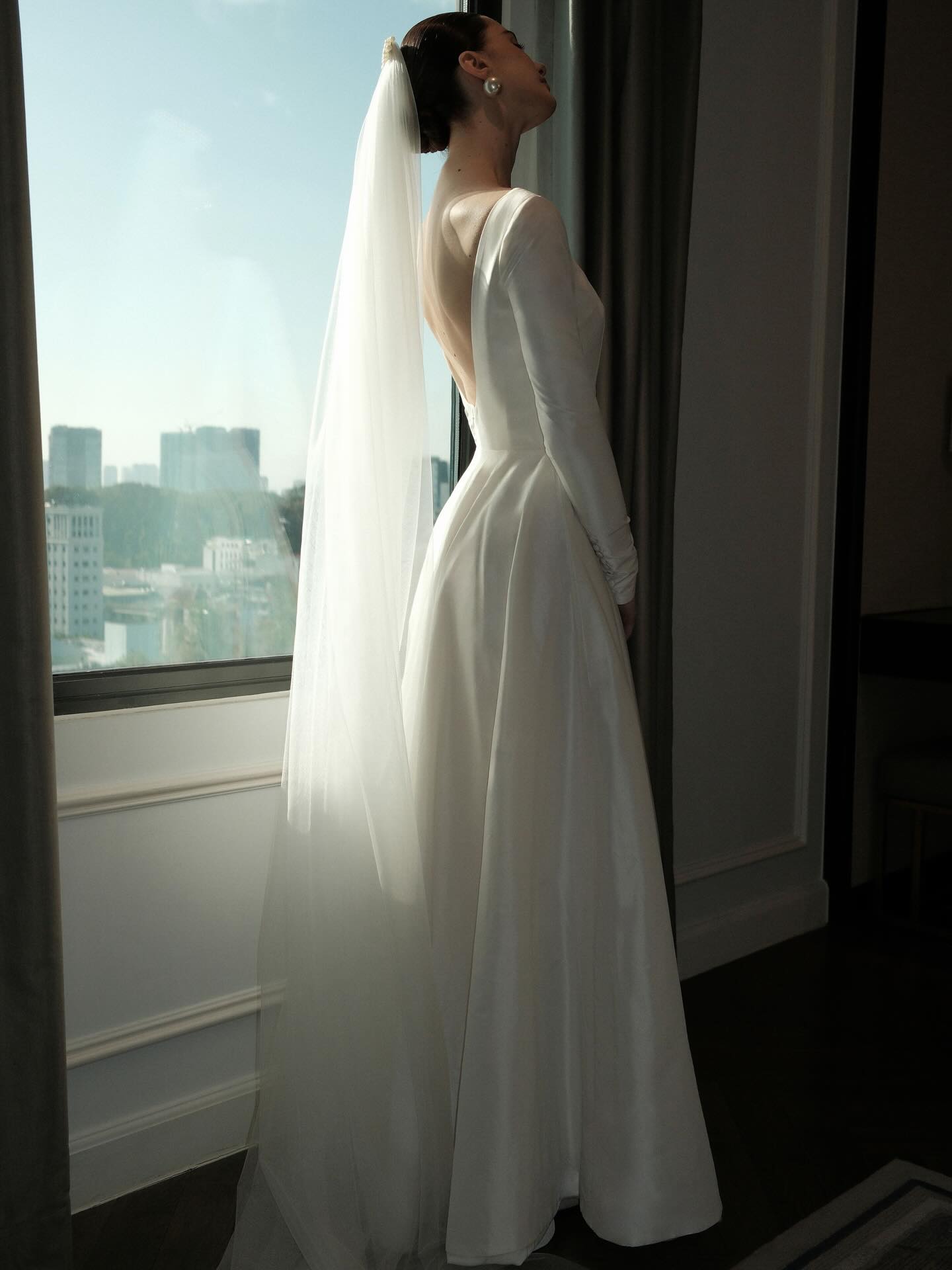Minimalist Bateau Neck Long Sleeve A-Line Wedding Dress