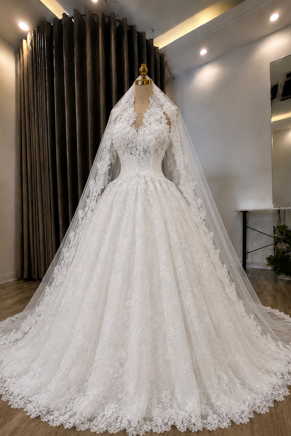 Halter Lace Ball Gown Wedding Dress with Veil
