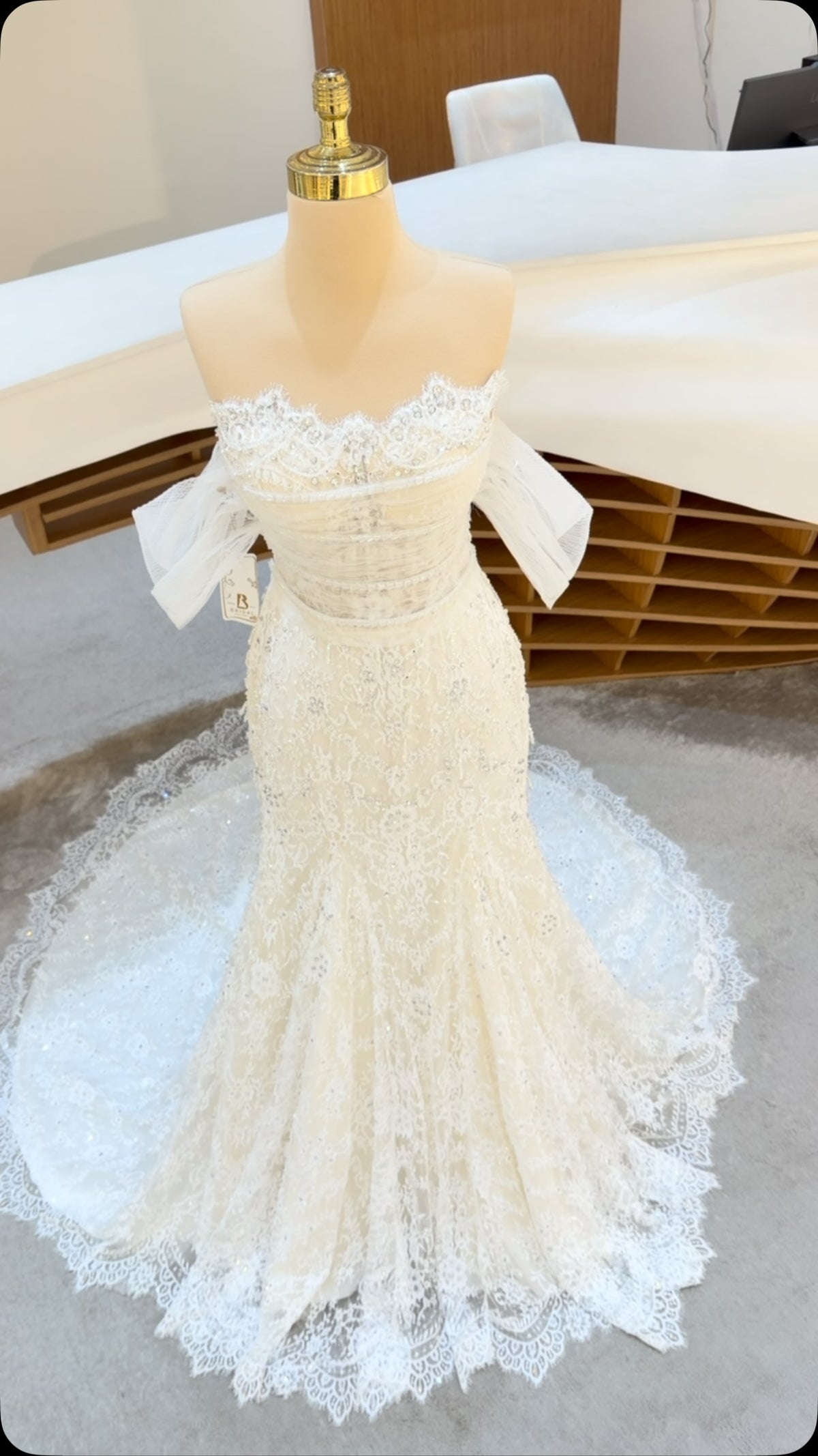 Lace Off-the-Shoulder Mermaid Wedding Dress
