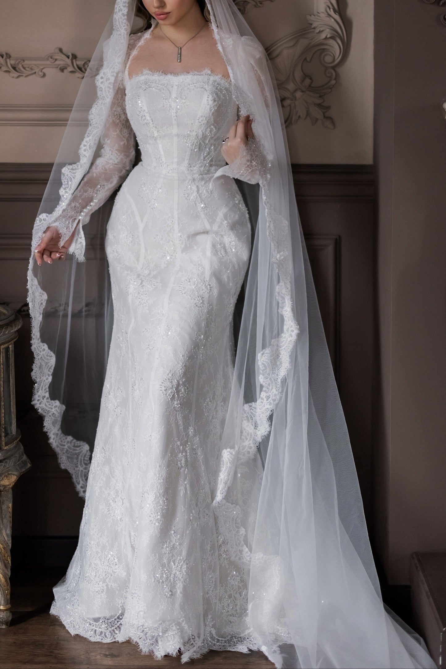 Corset Mermaid Lace Wedding Dress with Long Sleeves