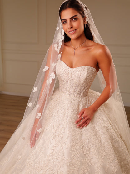 Strapless Sweetheart Lace Ball Gown Wedding Dress