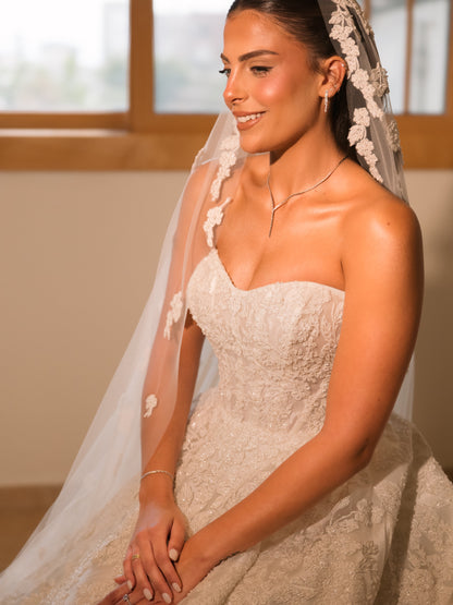 Strapless Sweetheart Lace Ball Gown Wedding Dress