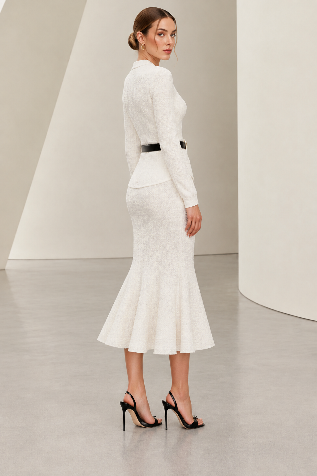 Long Sleeve Buttoned Knit Midi Dress with Belt