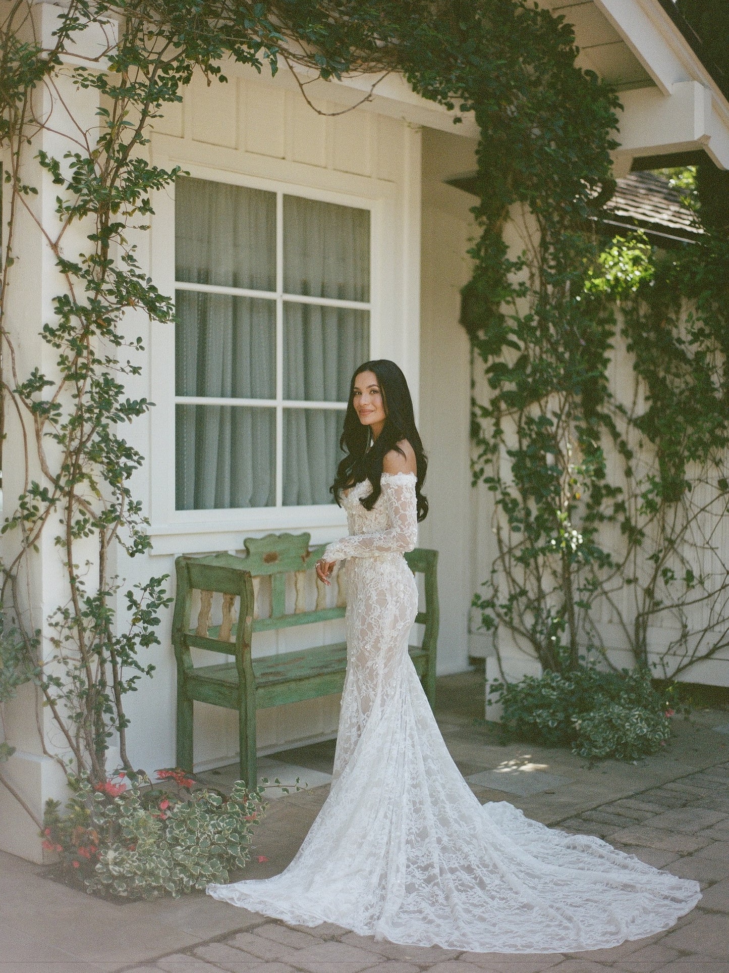 Off-the-Shoulder Lace Mermaid Wedding Dress