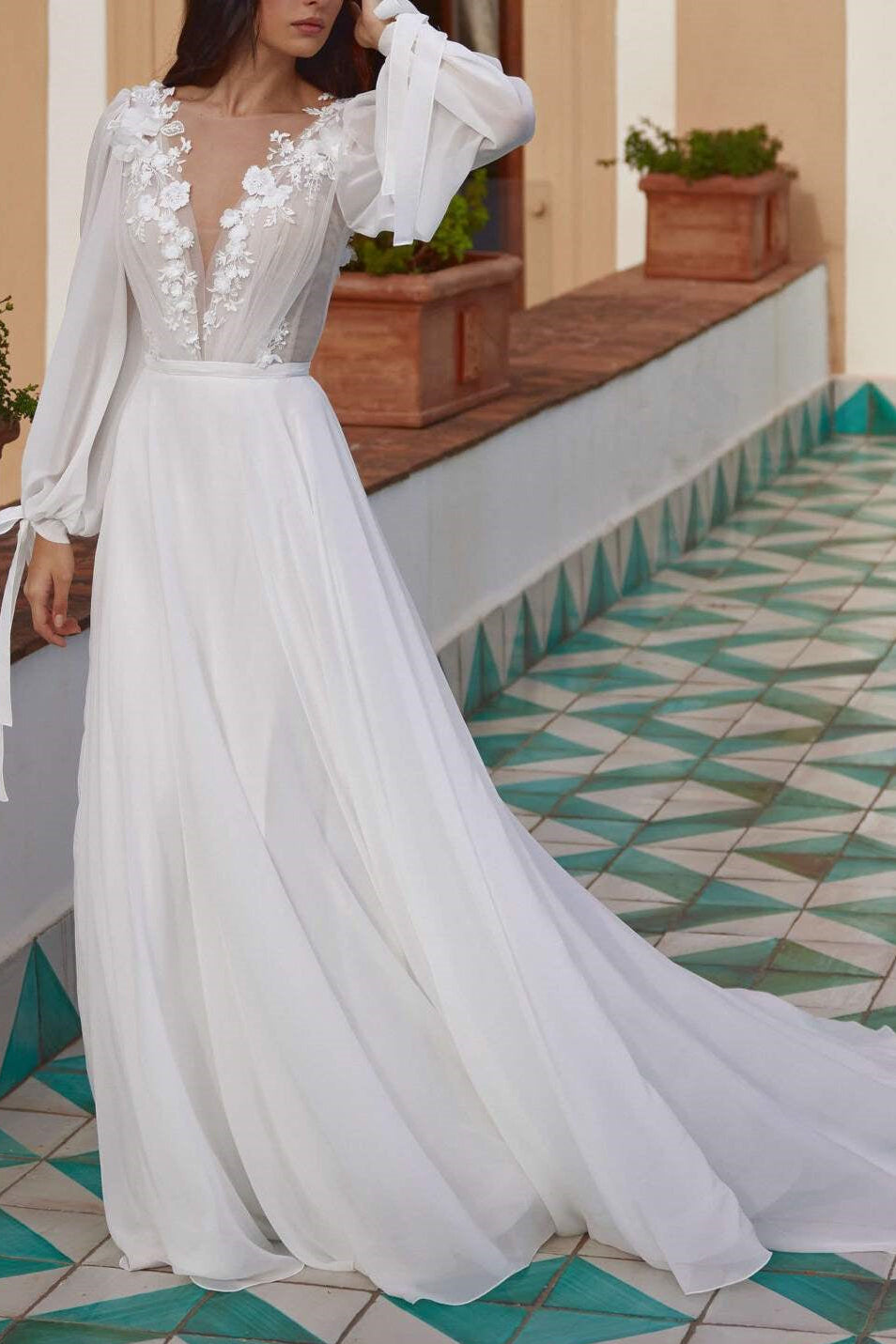 Deep V-Neck Long-Sleeves Applique Tulle Pleated A-Line Wedding Dress