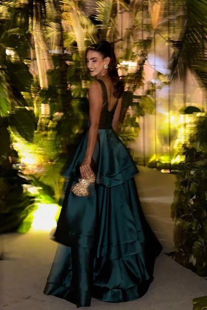 Peacock V-Neck Three-layer Ruffles Elegant Prom Dress