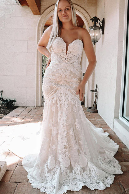 Elegant Mermaid Sweetheart Lace Wedding Dress