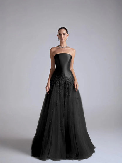 Strapless Sleeveless Long Pleated A-Line Prom Dress With Flower Appliqués