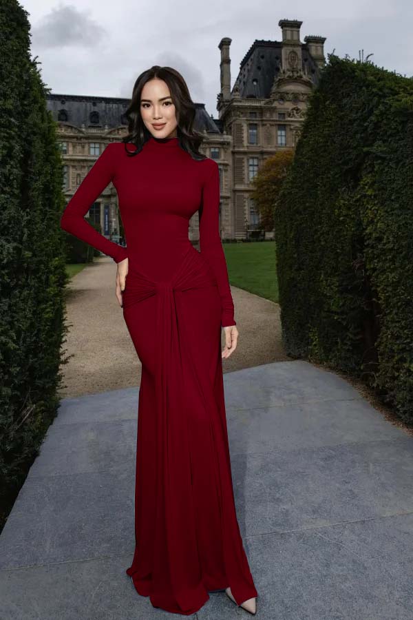 High-Neck Prom Dress Long Sleeves Pleated Floor Longth