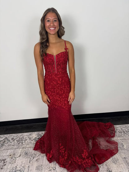 Red Spaghetti Straps Sleeveless Appliques Mermaid Tulle Prom Dress