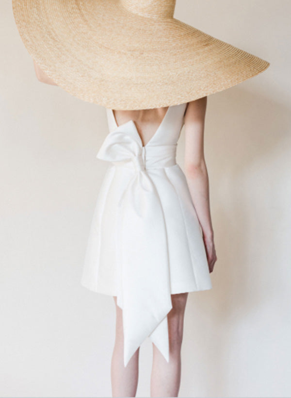 Chic A-line Scoop Neck Sleeveless Satin Wedding Dresses Back Hole