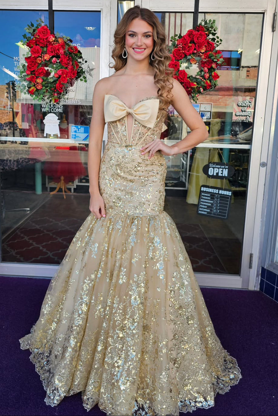 Sparkly Mermaid Strapless Sequins Appliques Long Prom Dress