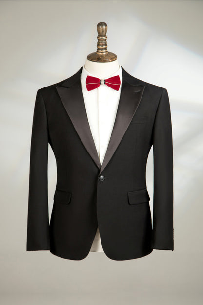 Simple Black With Flap Peaked Lapel Three Pieces Prom Suit Striped