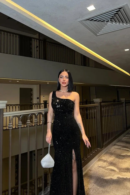 Black One-Shoulder Sequins Split Long Prom Dress