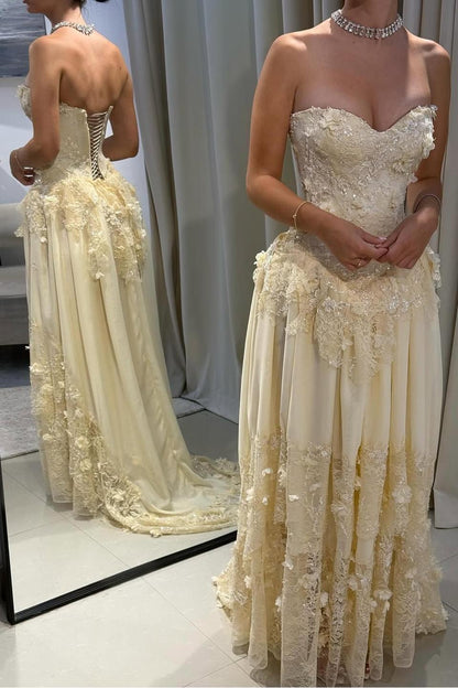 Chic Strapless Sleeveless Long Prom Dress With Pleated Appliques