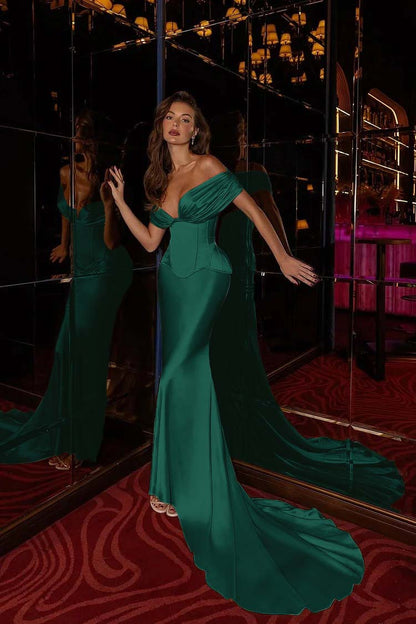 Off the Shoulder Sleeveless Long Mermaid Evening Formal Dress With Pleated