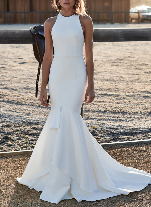 Elegant Mermaid Fitted Back Hole Wedding Dress